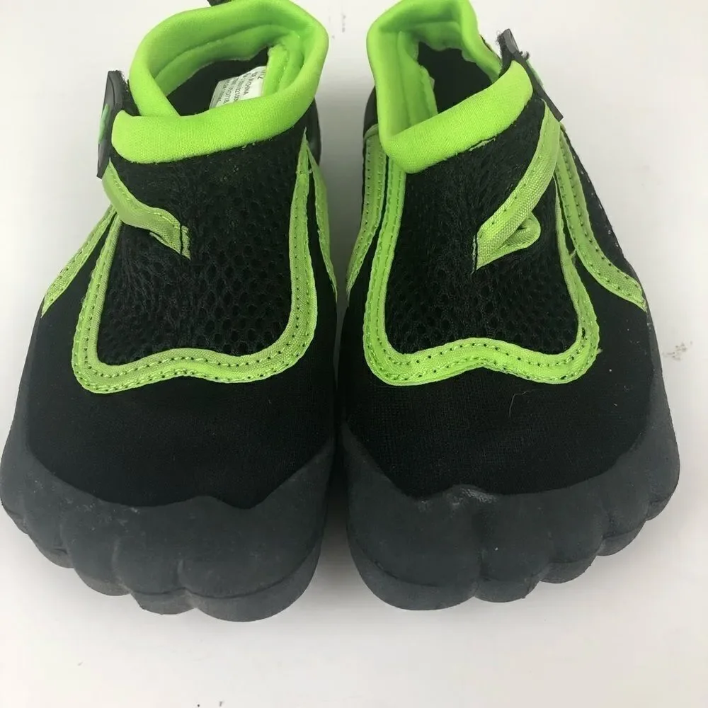 Lifeguard swimming shoe